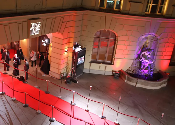 Deutsches Theater StadtzentrumSporthotels